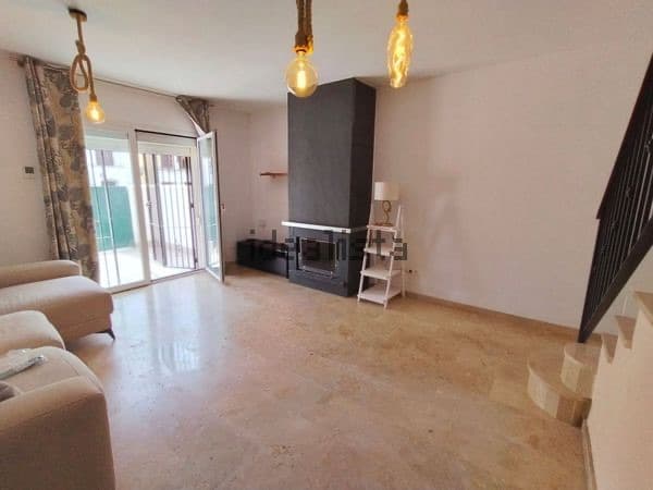 Townhouse in Punta Plata, Estepona